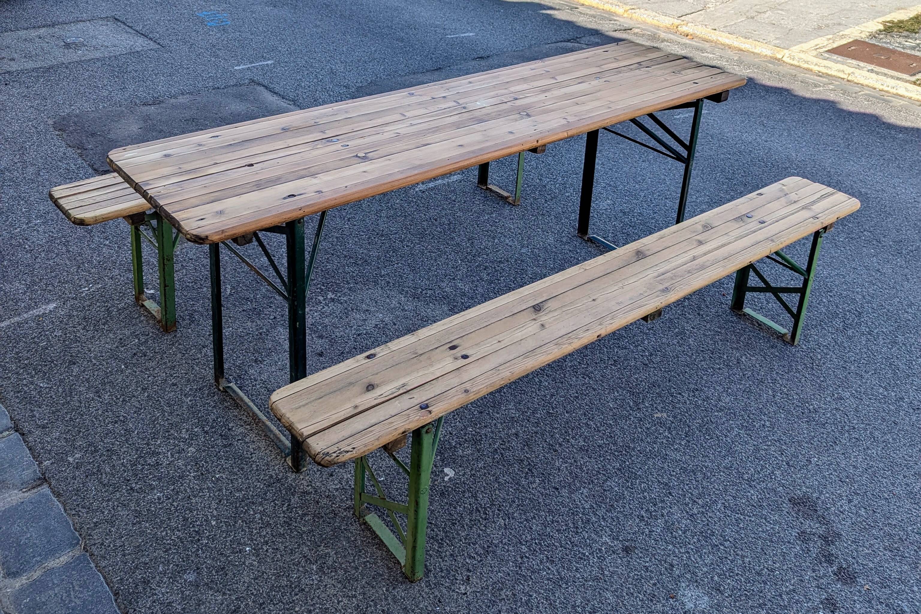 Guinguette table and benches set