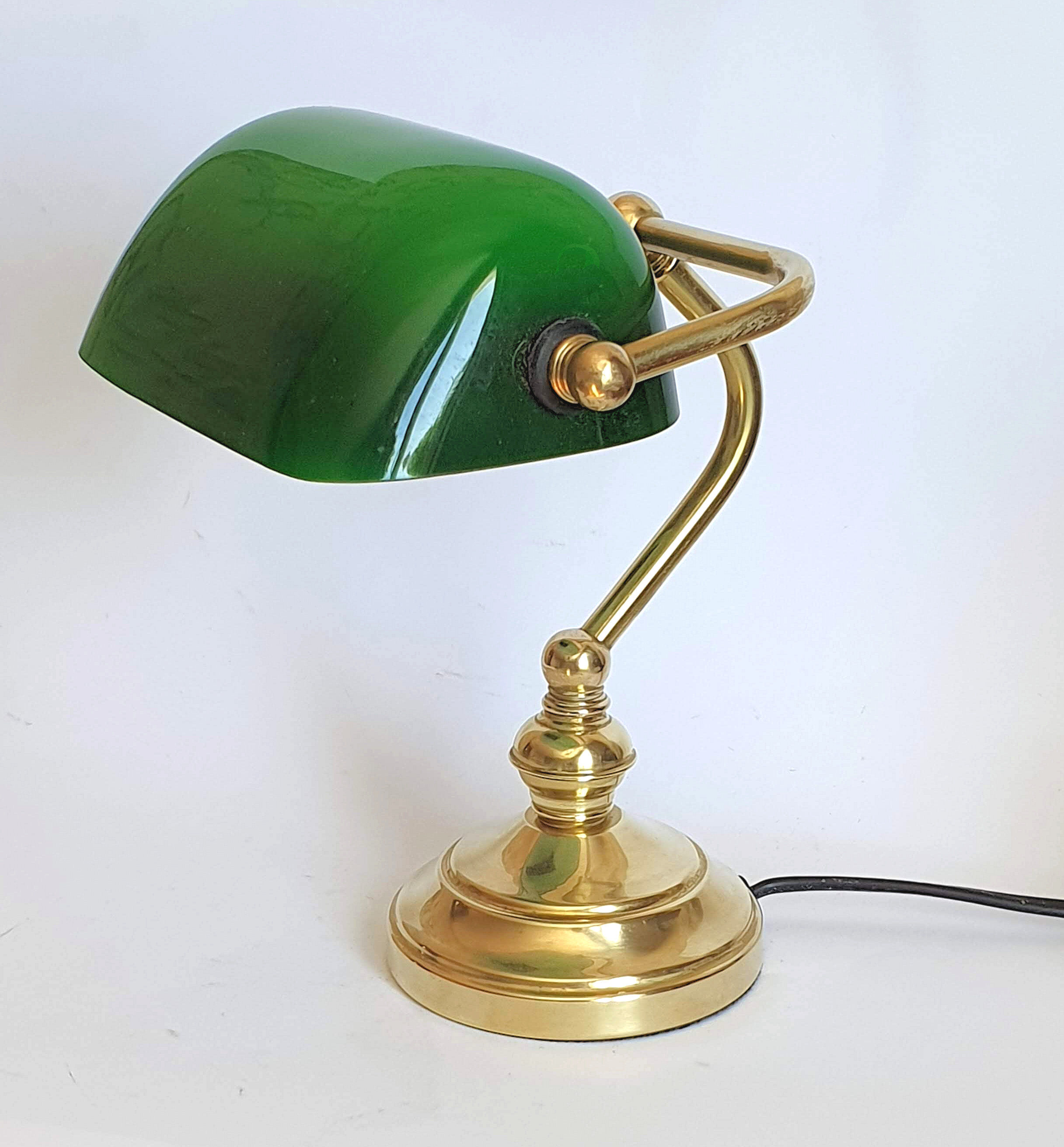Notary or banker's lamp