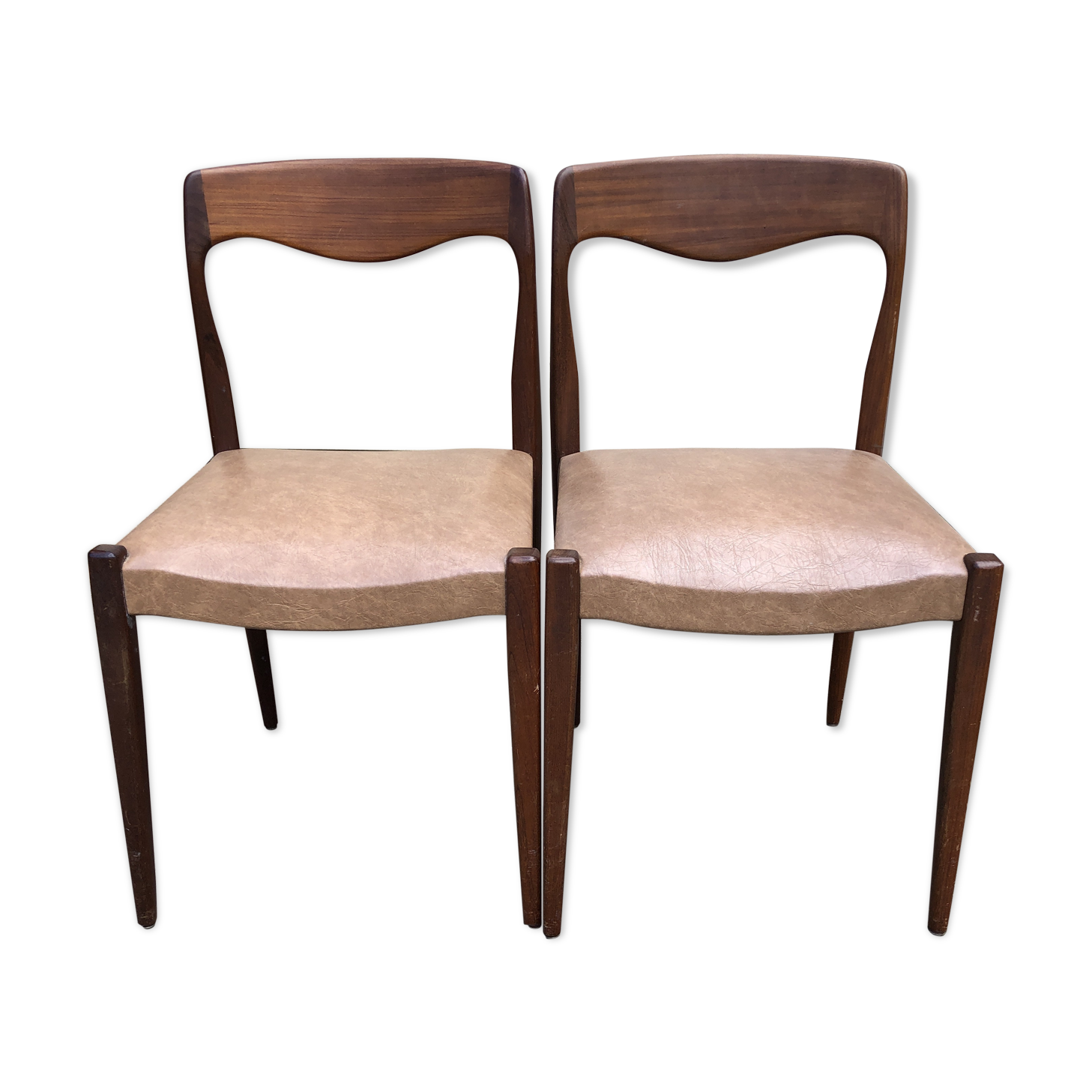 Set of 2 Scandinavian chairs