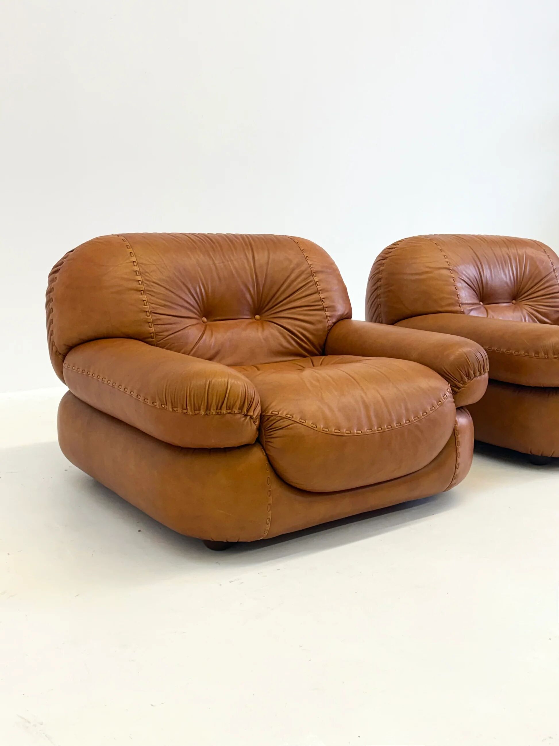 Cognac brown leather Sapporo armchair for Mobil Girgi