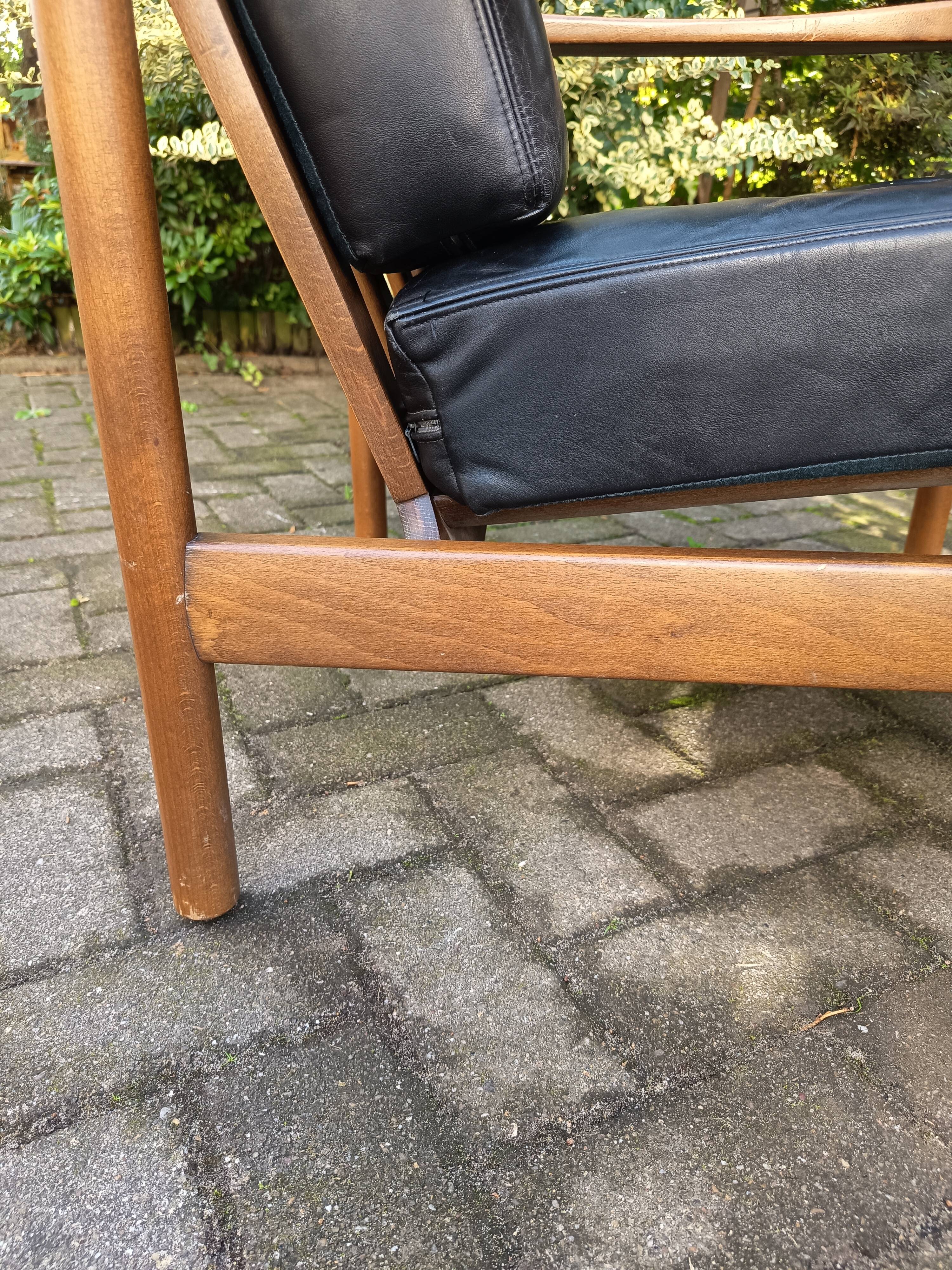 Paire de fauteuils scandinaves cuir, 1960