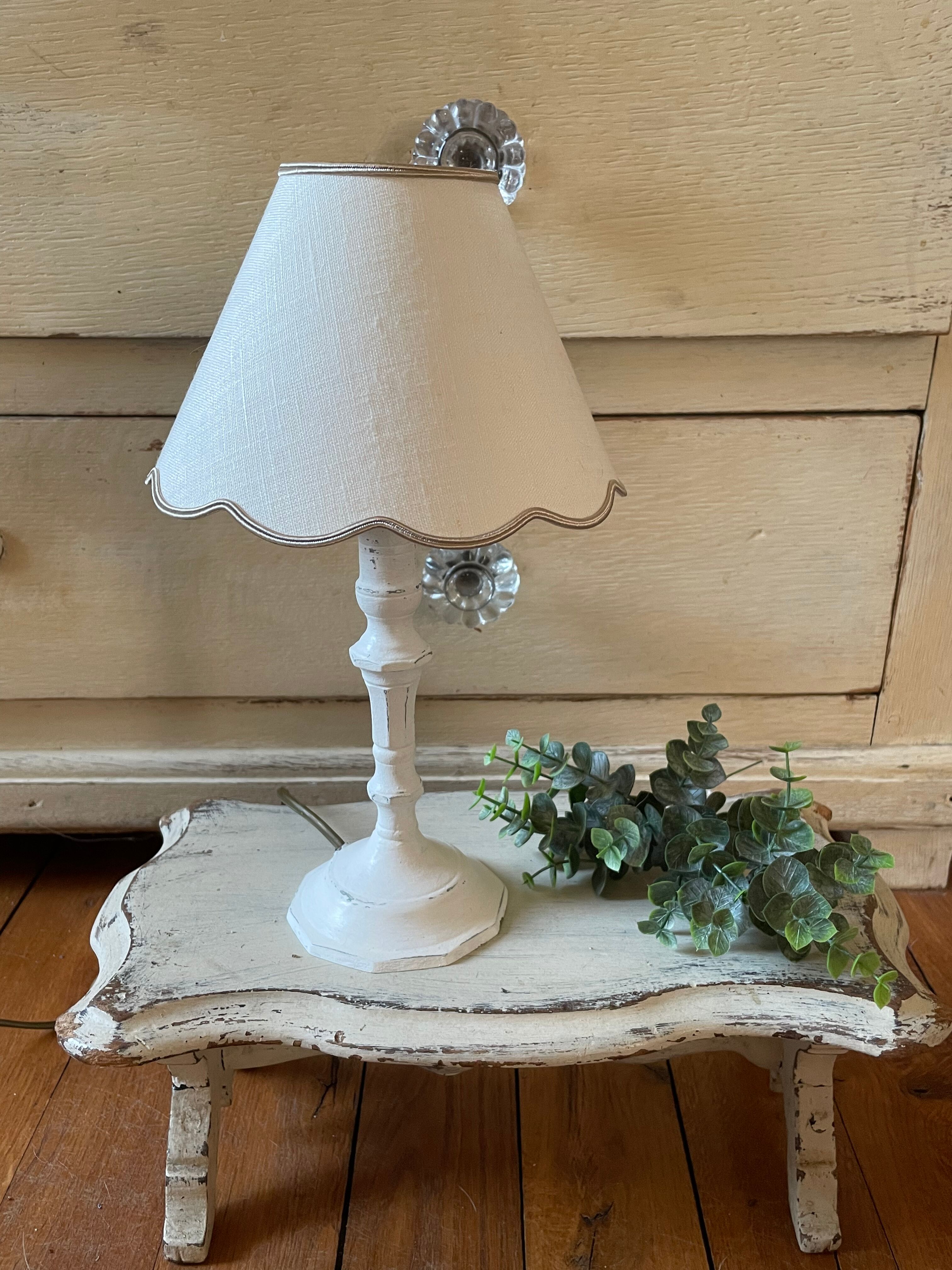 Shabby white patinated lamp