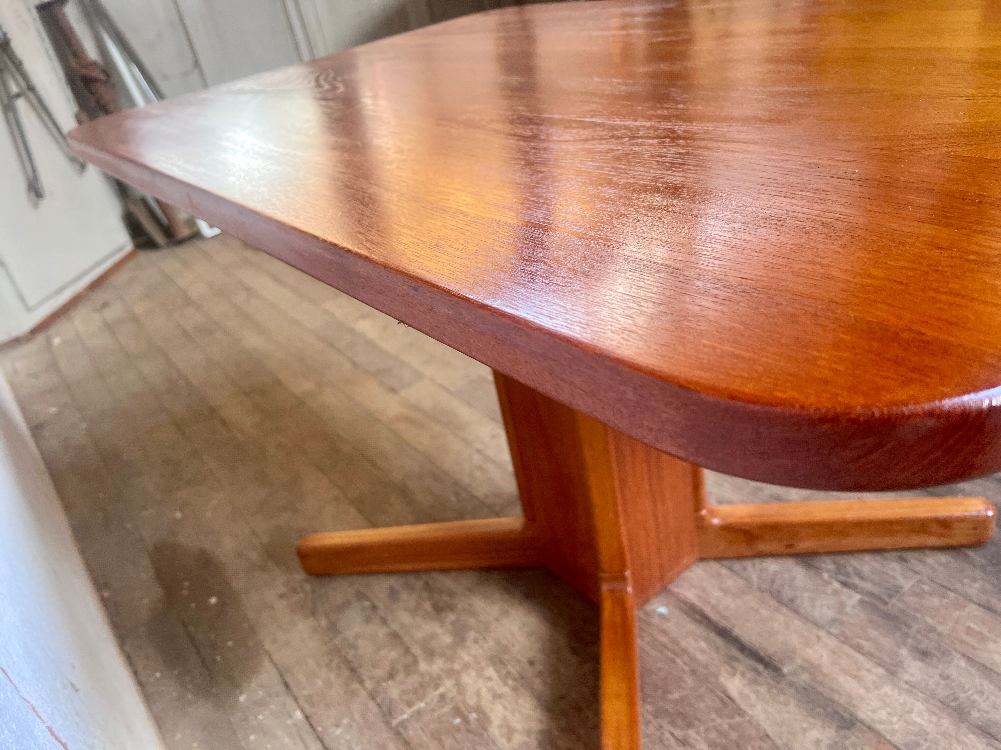 Coffee table raised in Scandinavian teak 1960