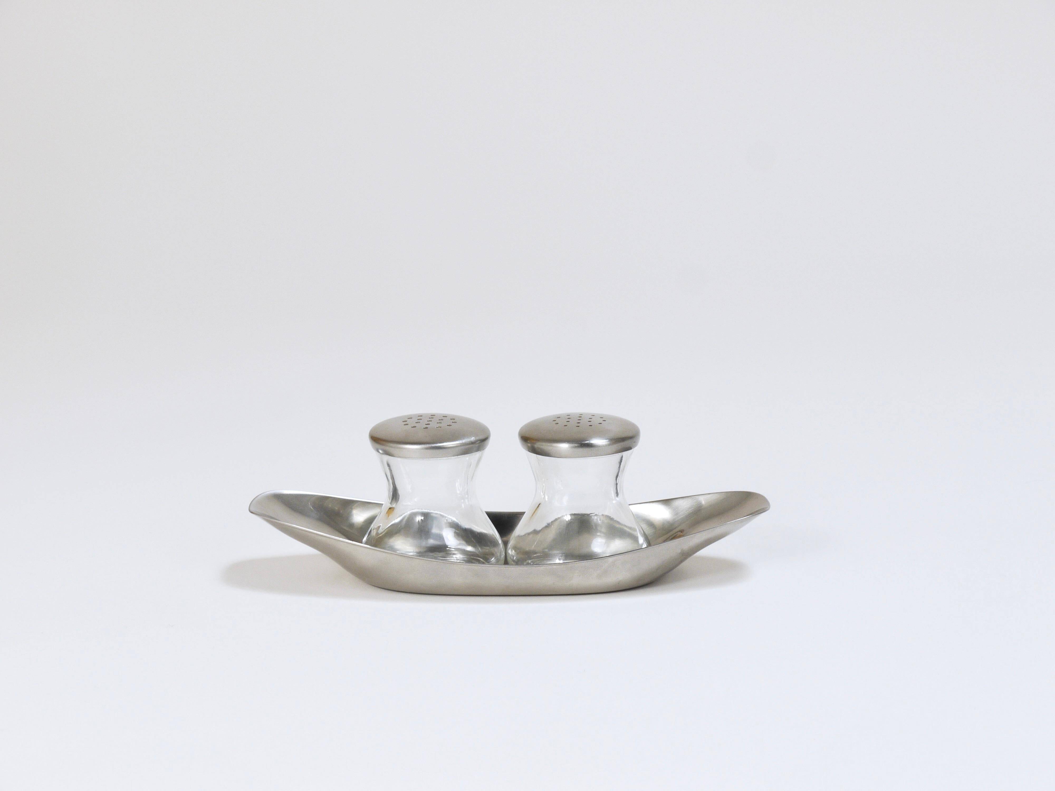 Wilhelm Wagenfeld Mid-Century Max & Moritz Salt Pepper Shakers, WMF, 1950s