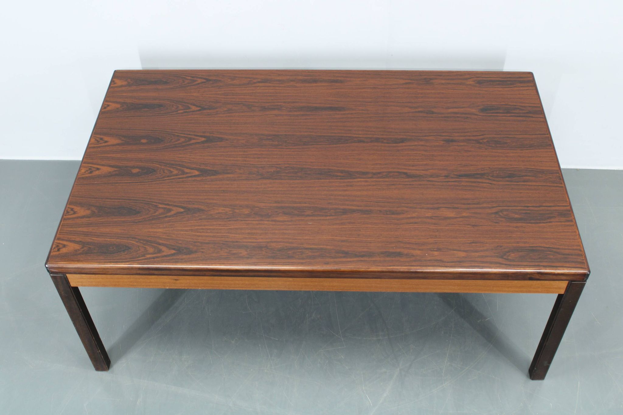 Table basse en bois, Danemark 1960