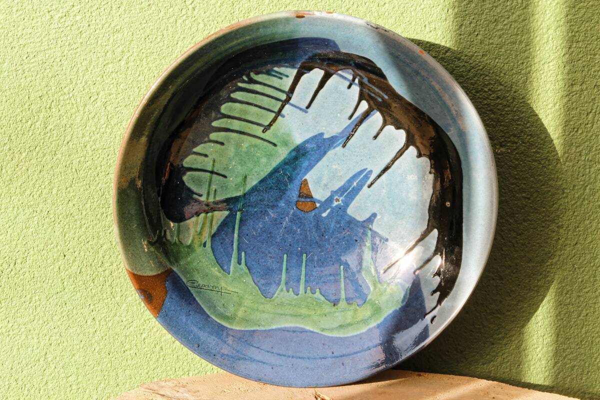 Large ceramic deep dish signed Ceramp