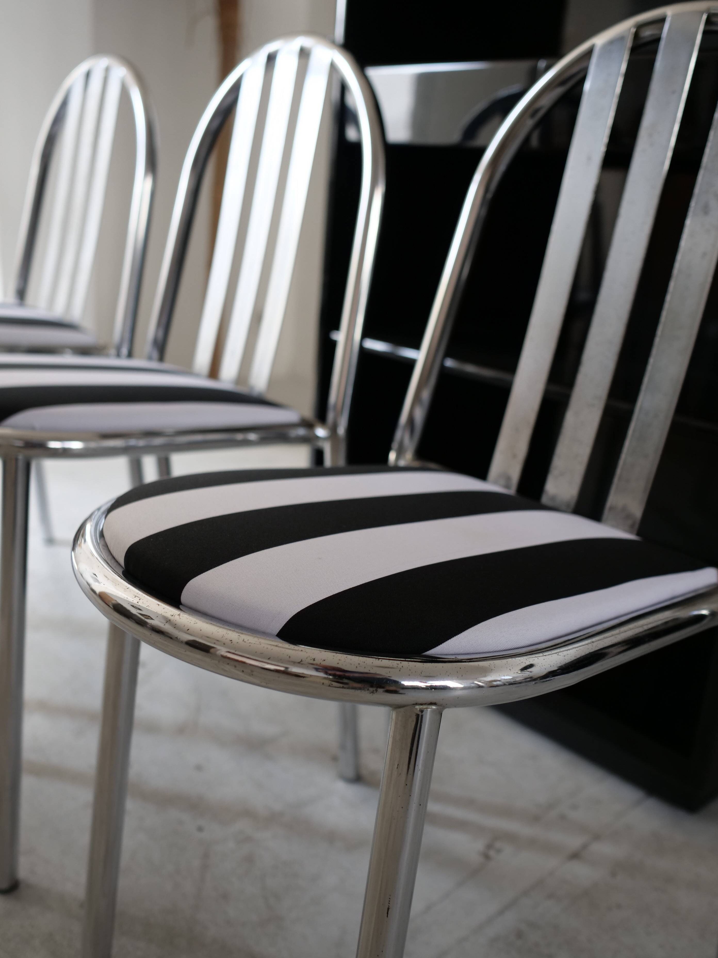 3 chaises Robert Mallet-Stevens No.222 Pallucco Italia