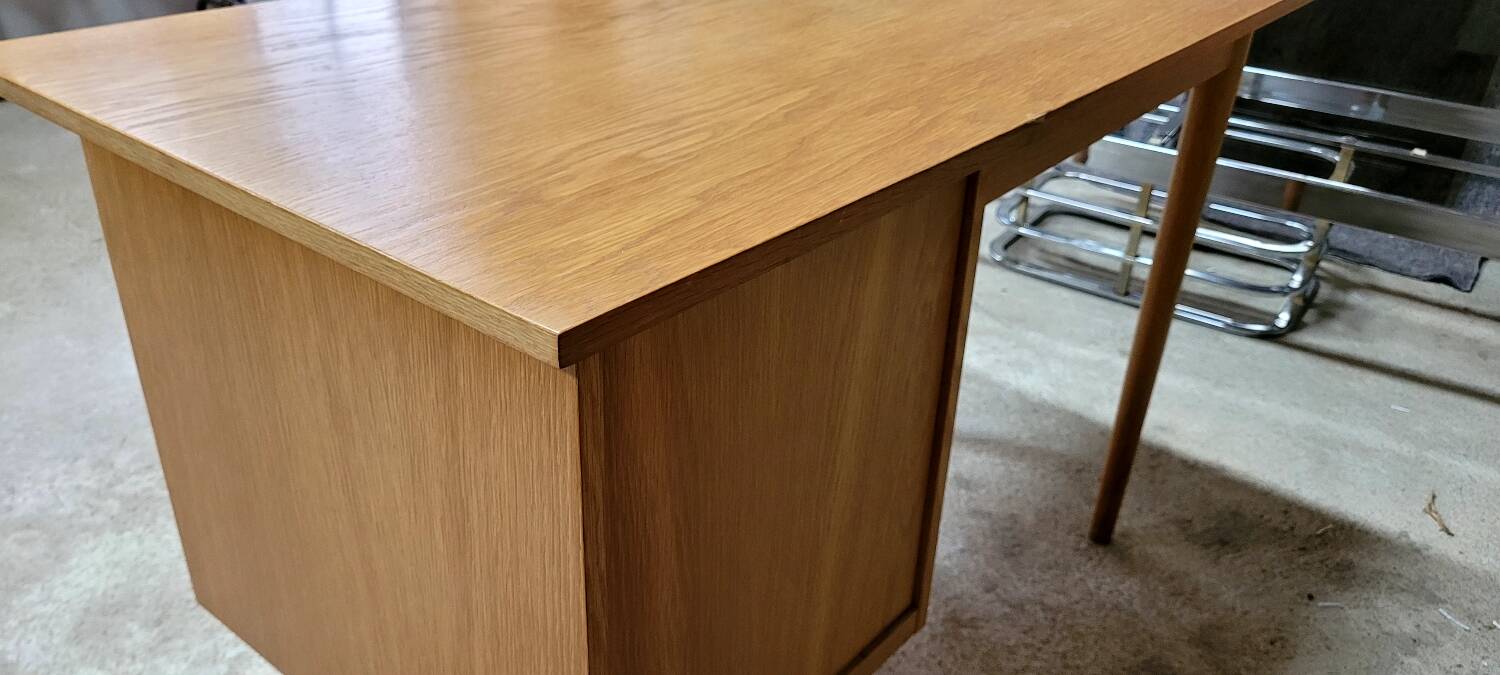 Half-Minister Office from the 60s