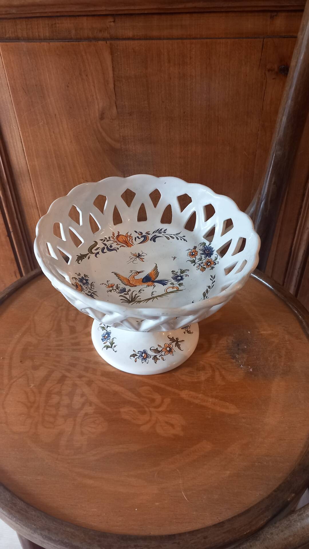 Fruit bowl faience Moustiers decoration