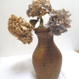Vase en grès moucheté