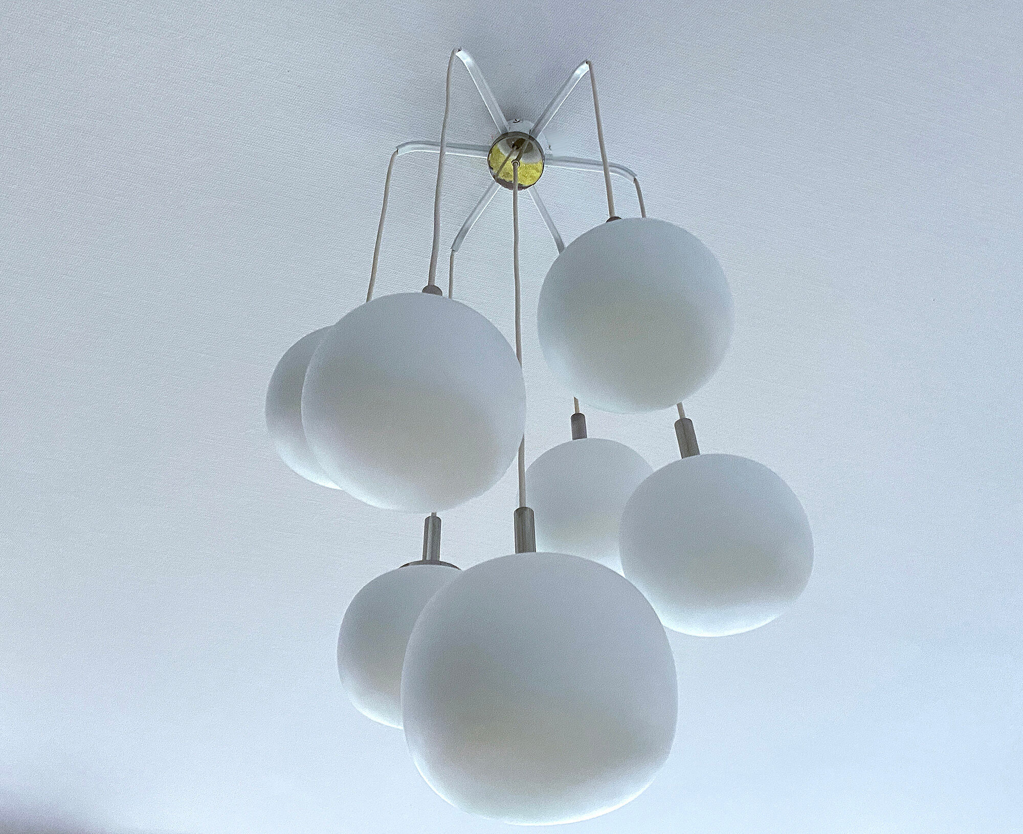 Grand Lustre Cascade, Globes Opaline Chrome, Years 70