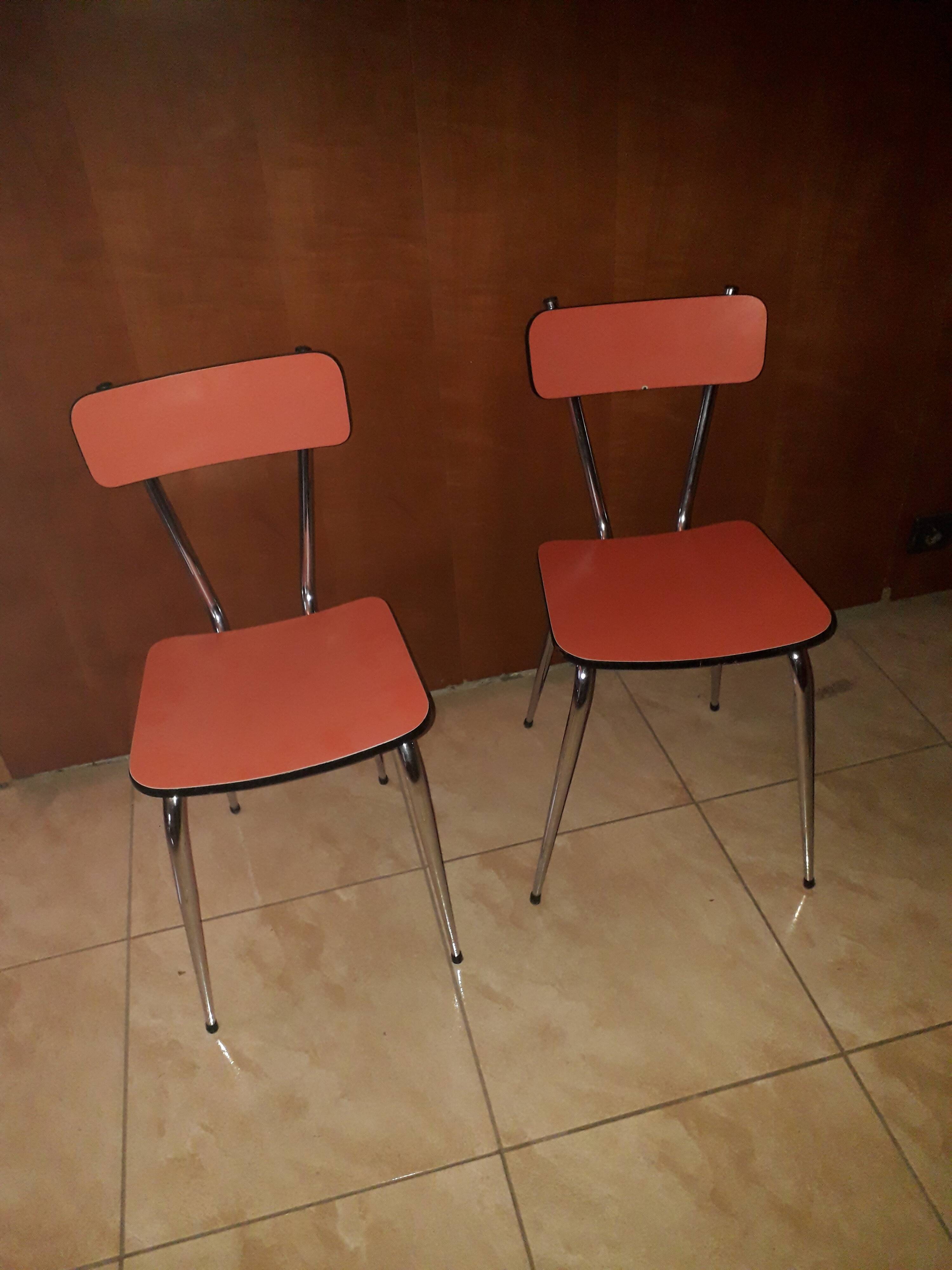 Paire de chaises en formica rouge pastel vintage