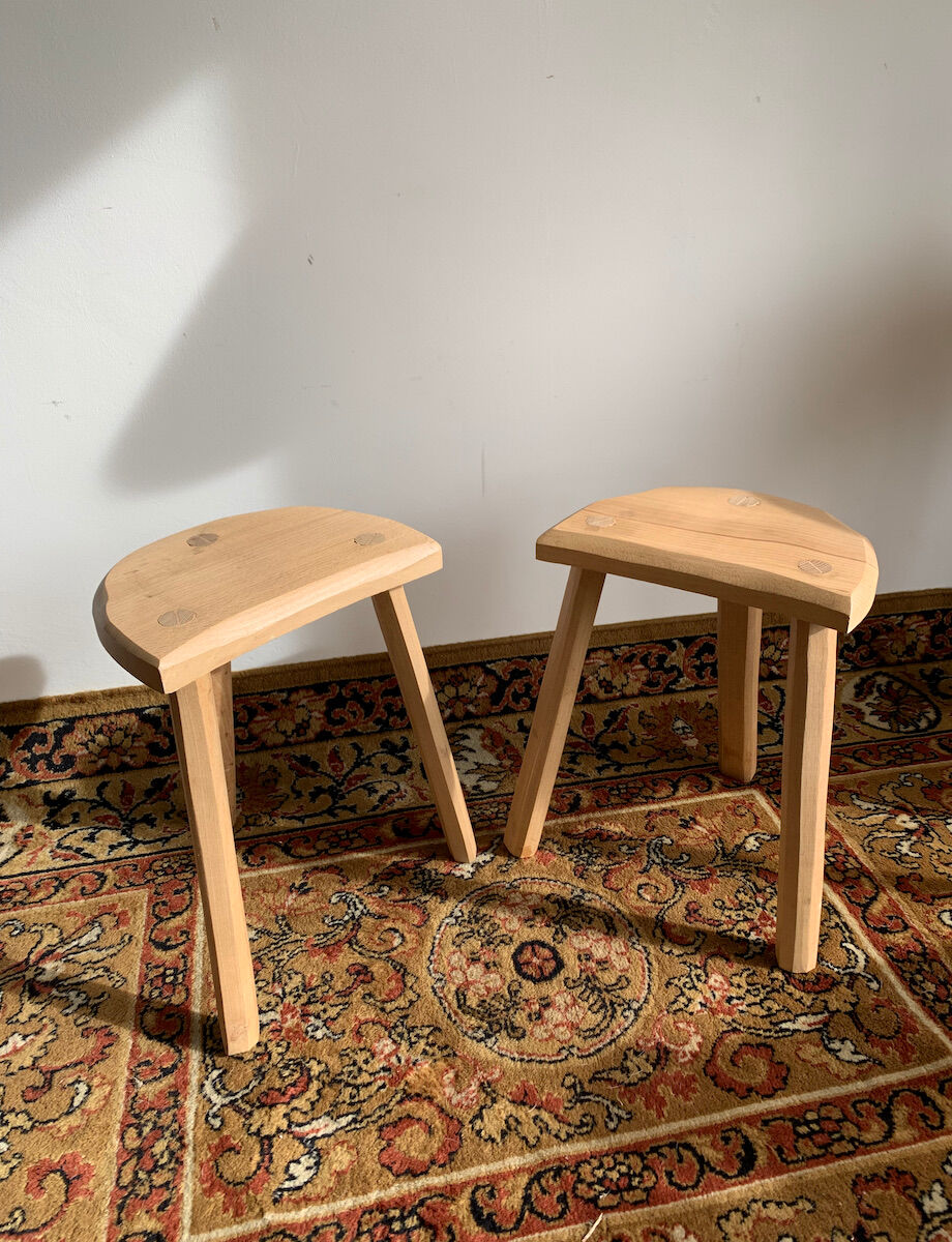 Paire de tabourets  bois brut