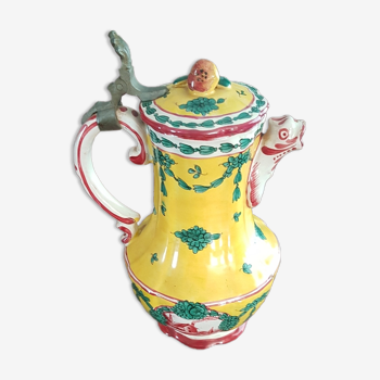 Earthenware ewer