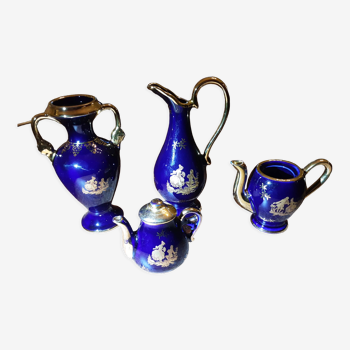 Set of miniature potiche