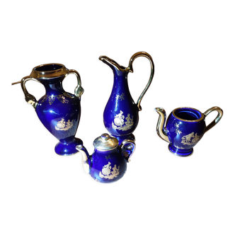Set of miniature potiche