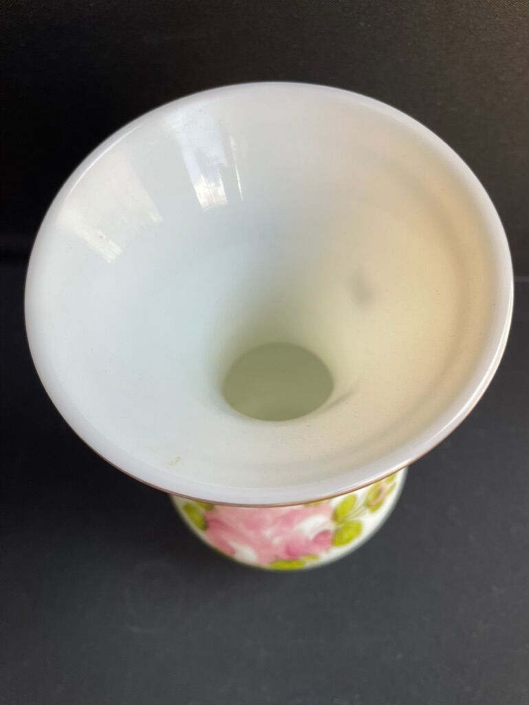 Vase Napoleon III in white opaline with floral decoration with gilding