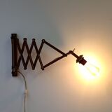 Accordion wall lamp luminaire