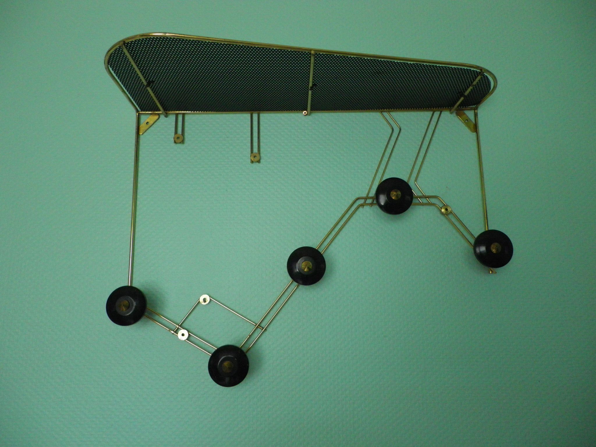 Wall coat rack