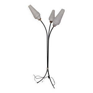 Lampadaire tripode métallique