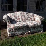 Canapé tissu 2 places.Très bon état 450 euros.