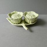 Salière et poivrière en barbotine, forme chou