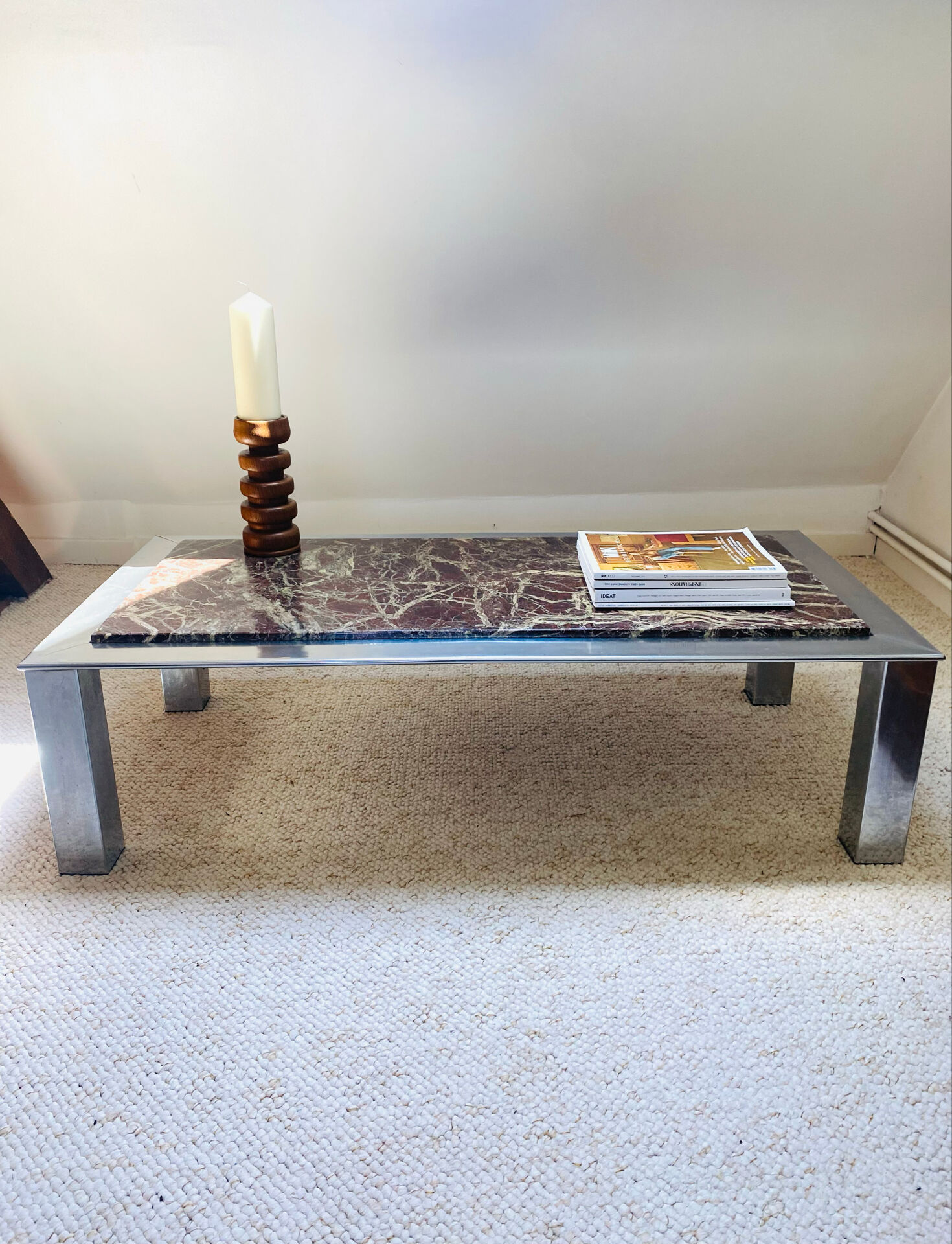 Table basse Roche Bobois en métal chromé et marbre