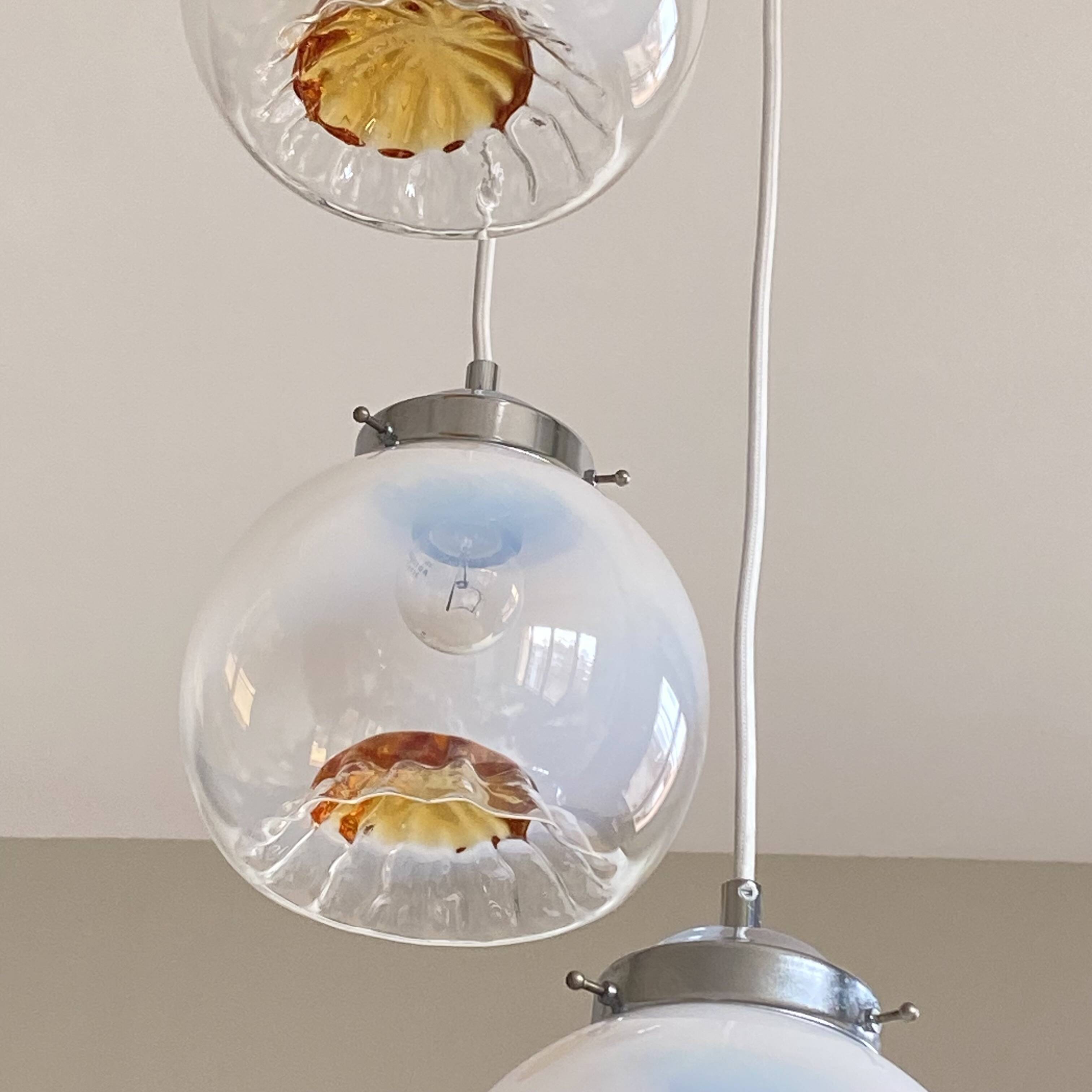Lustre suspension cascade 3 glass globes Murano Mazzega
