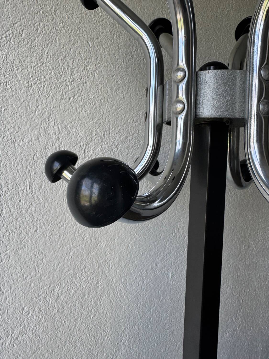 Coat rack/parrot cloakroom 70s