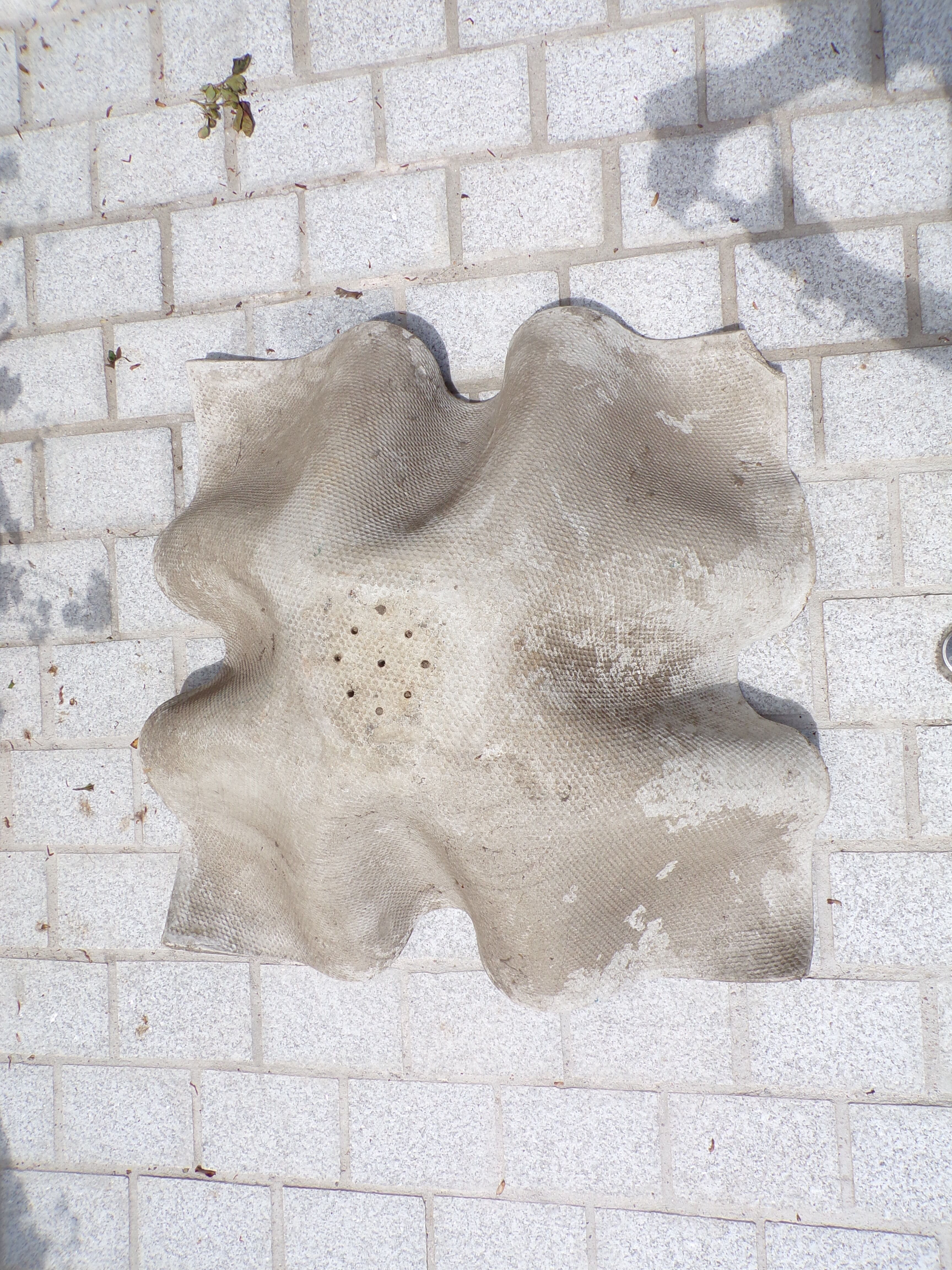 Élo France brand planter