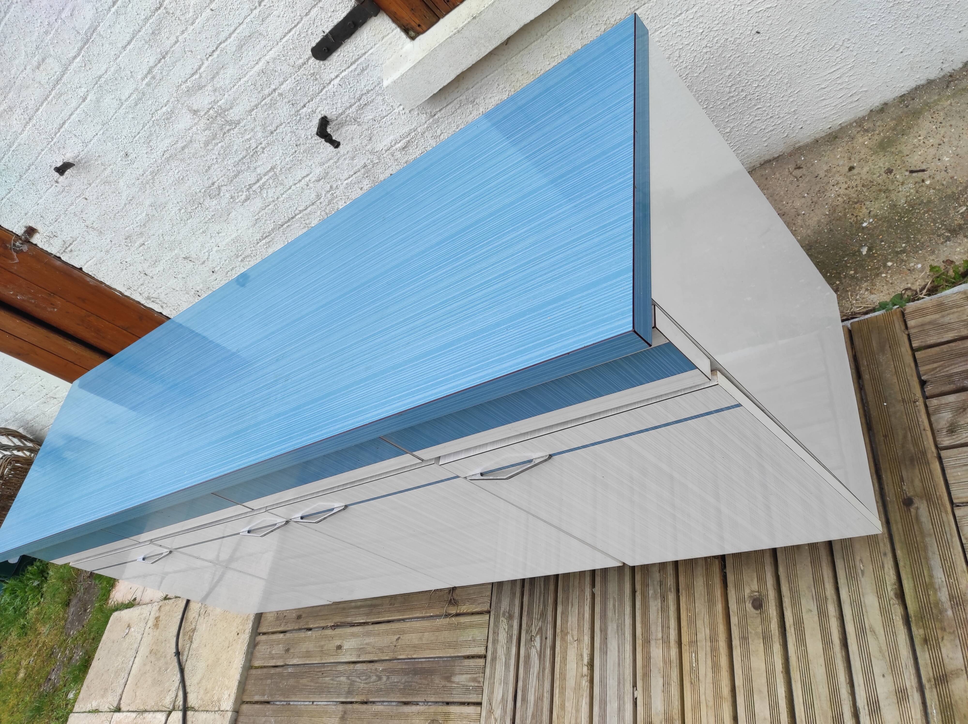 Kitchen cabinet in blue formica 4 doors 4 drawers