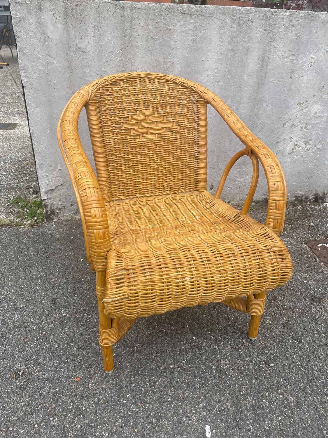 Rattan children's armchair