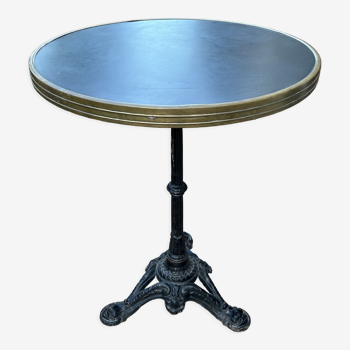 Bistro table