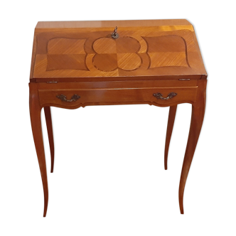 Inlaid slope desk
