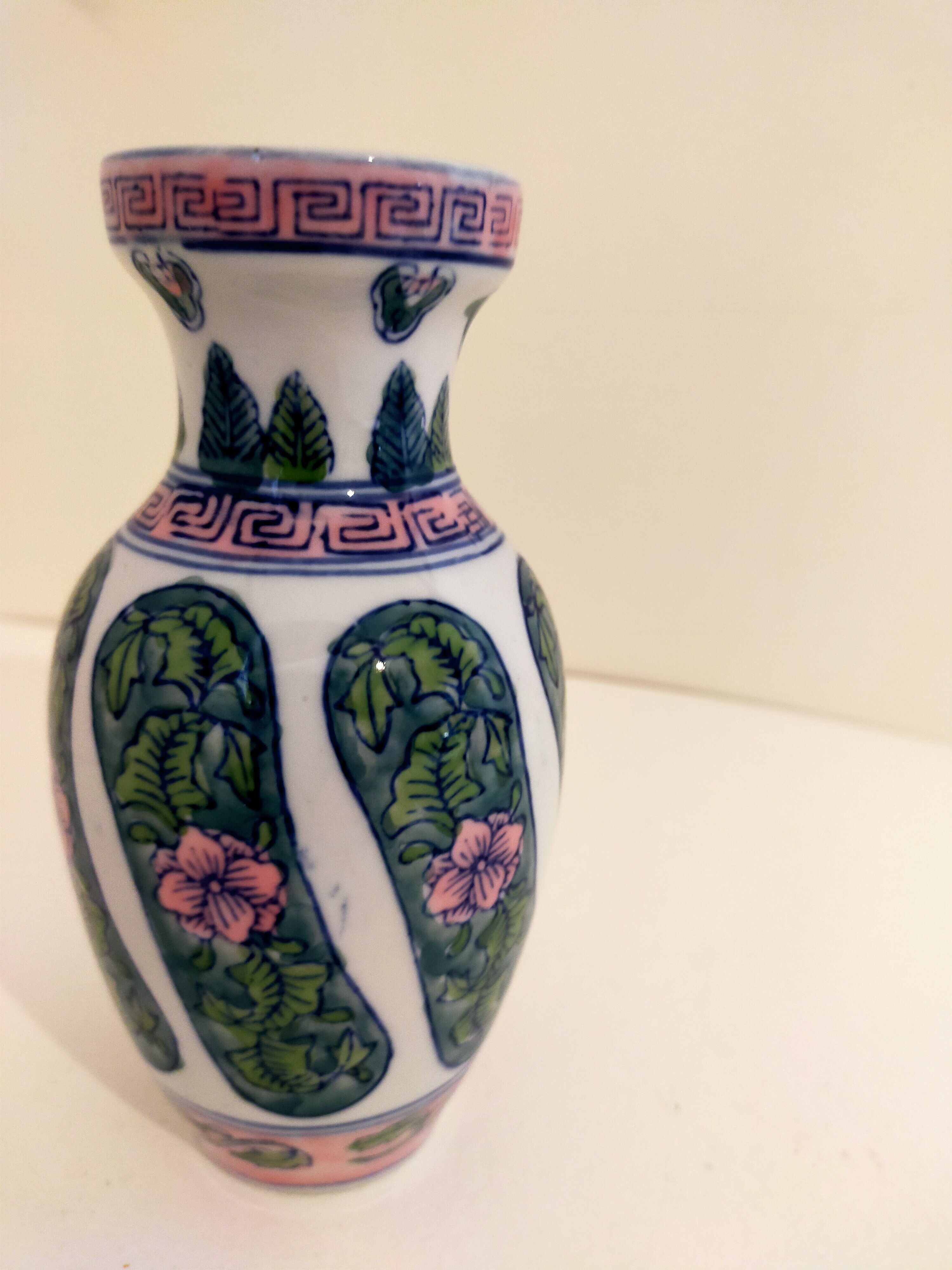 Chinese style porcelain vase