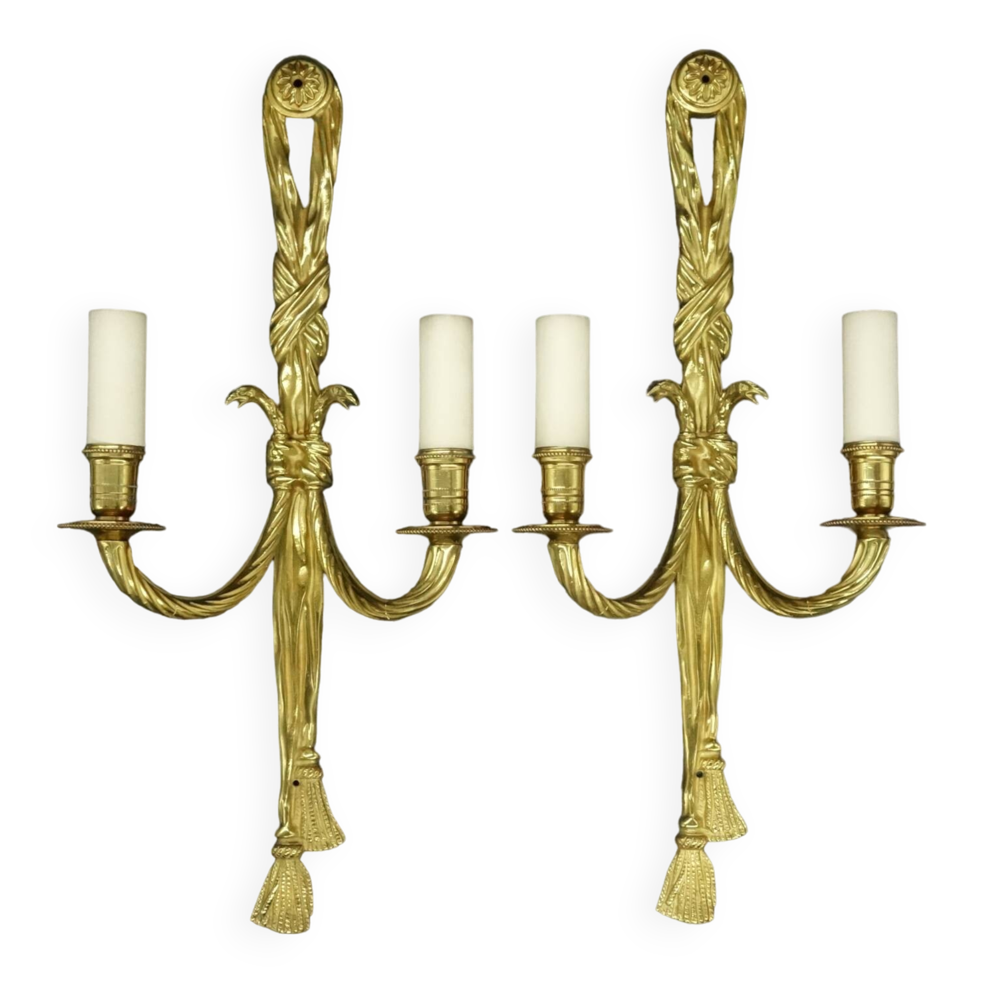 Large pair of wall lights, eagle heads, Louis XVI style from Hettier Vincent - gilded bronze