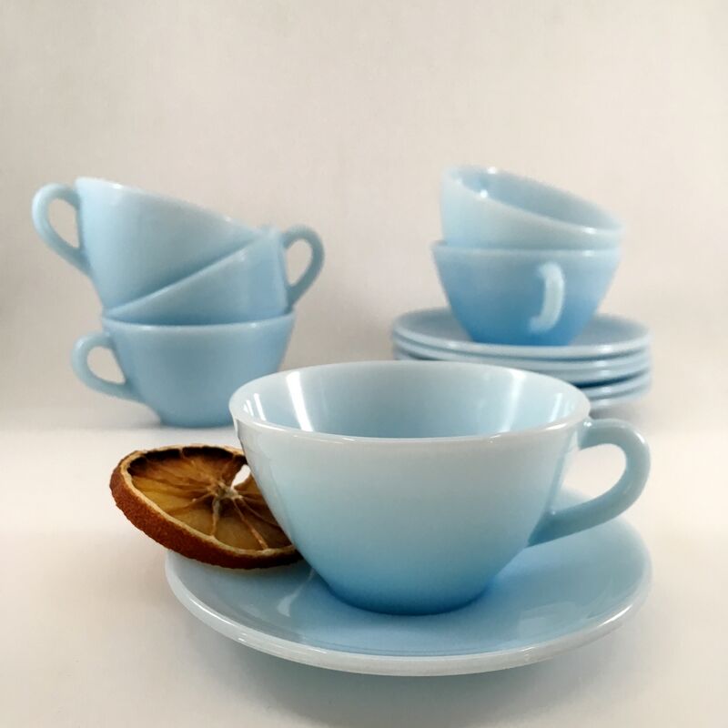 Coffee service Duralex in pastel blue opaline
