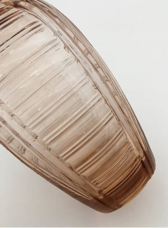 Vase style Art Déco verre moule rose