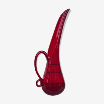 Carafe en verre soufflé rubis red avec anse