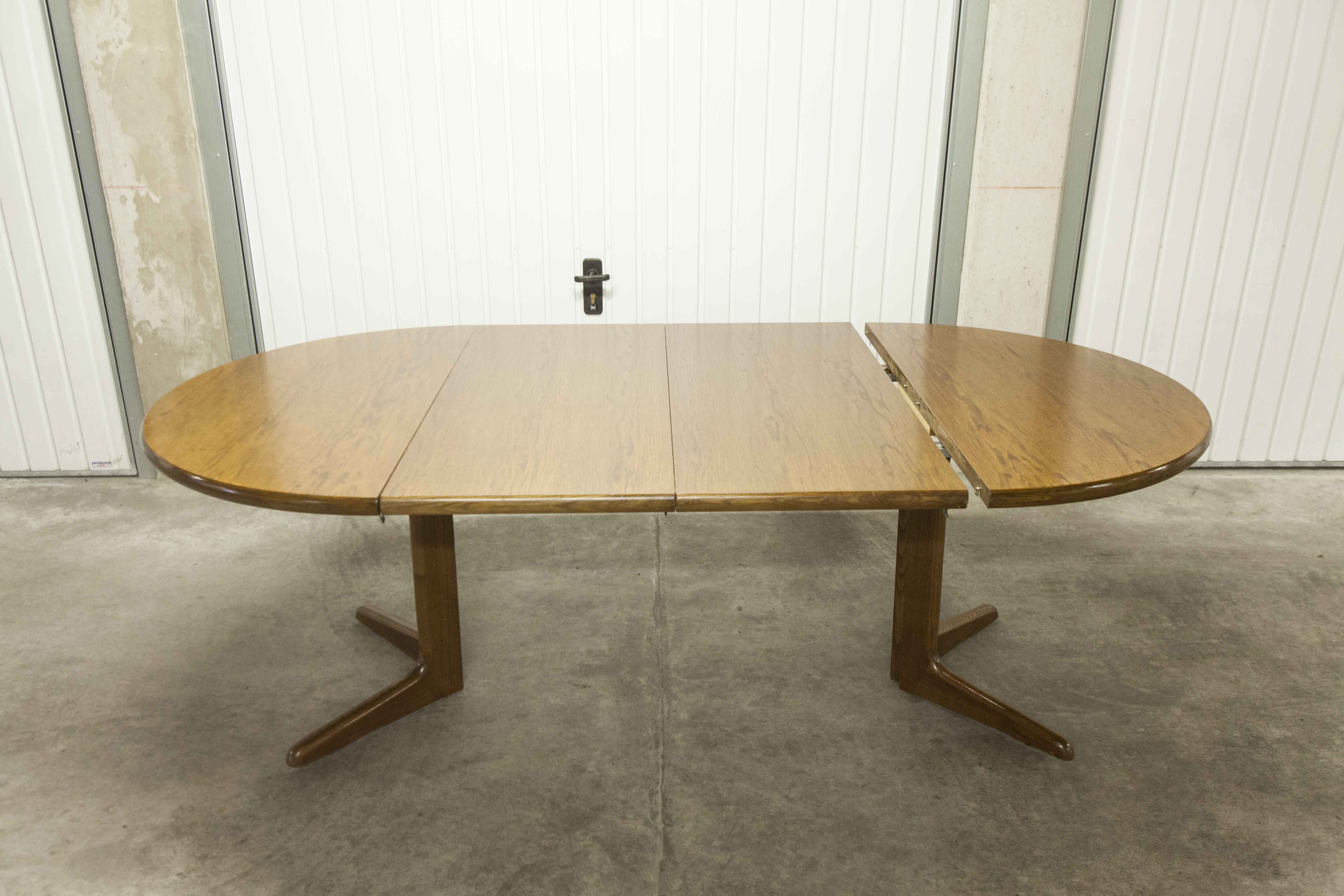 Roundtable 80's 2 solid wood extensions