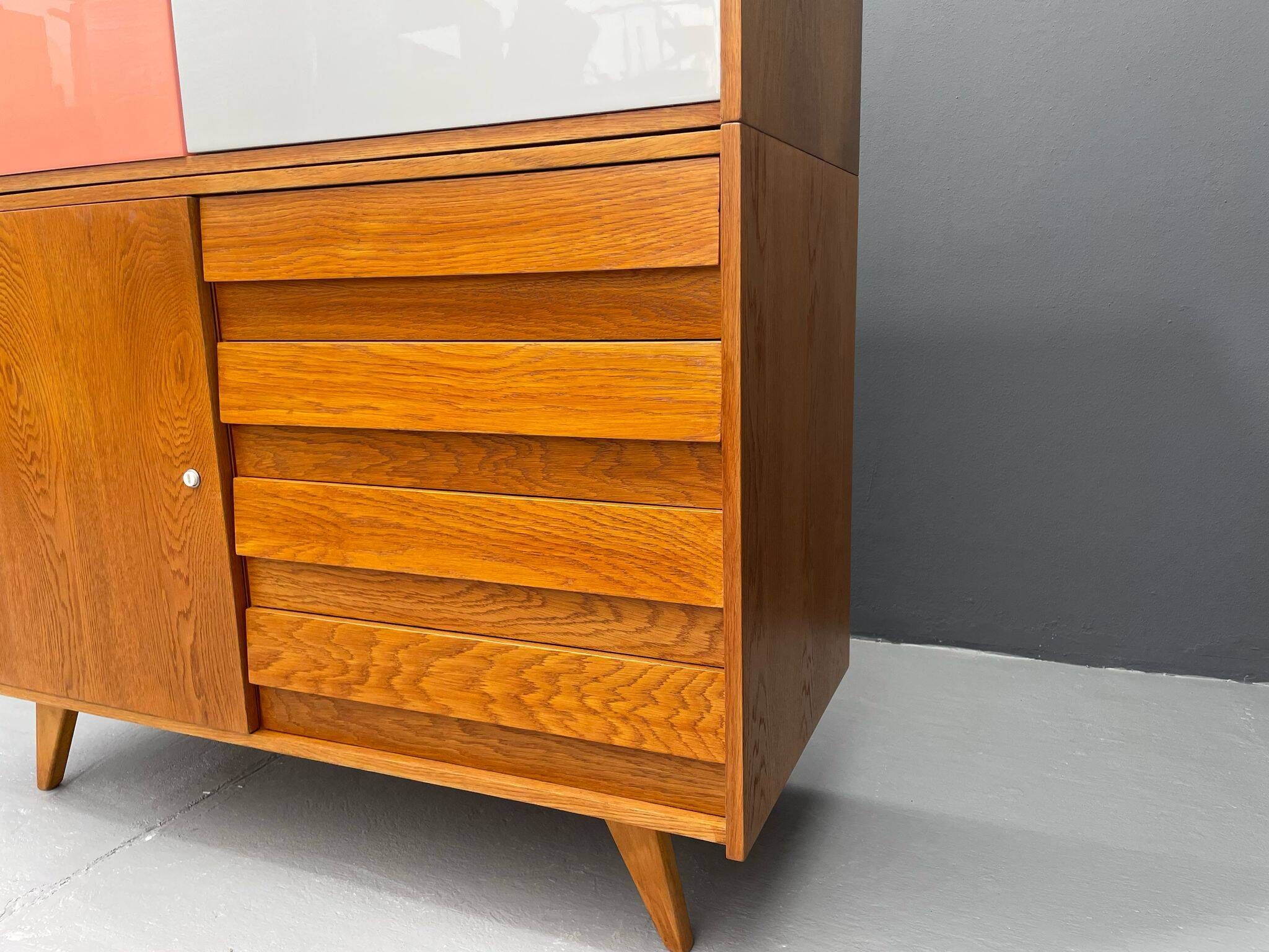 Meuble U-450 en Chêne par Jiří Jiroutek pour Interiér Praha, Tchécoslovaquie, 1