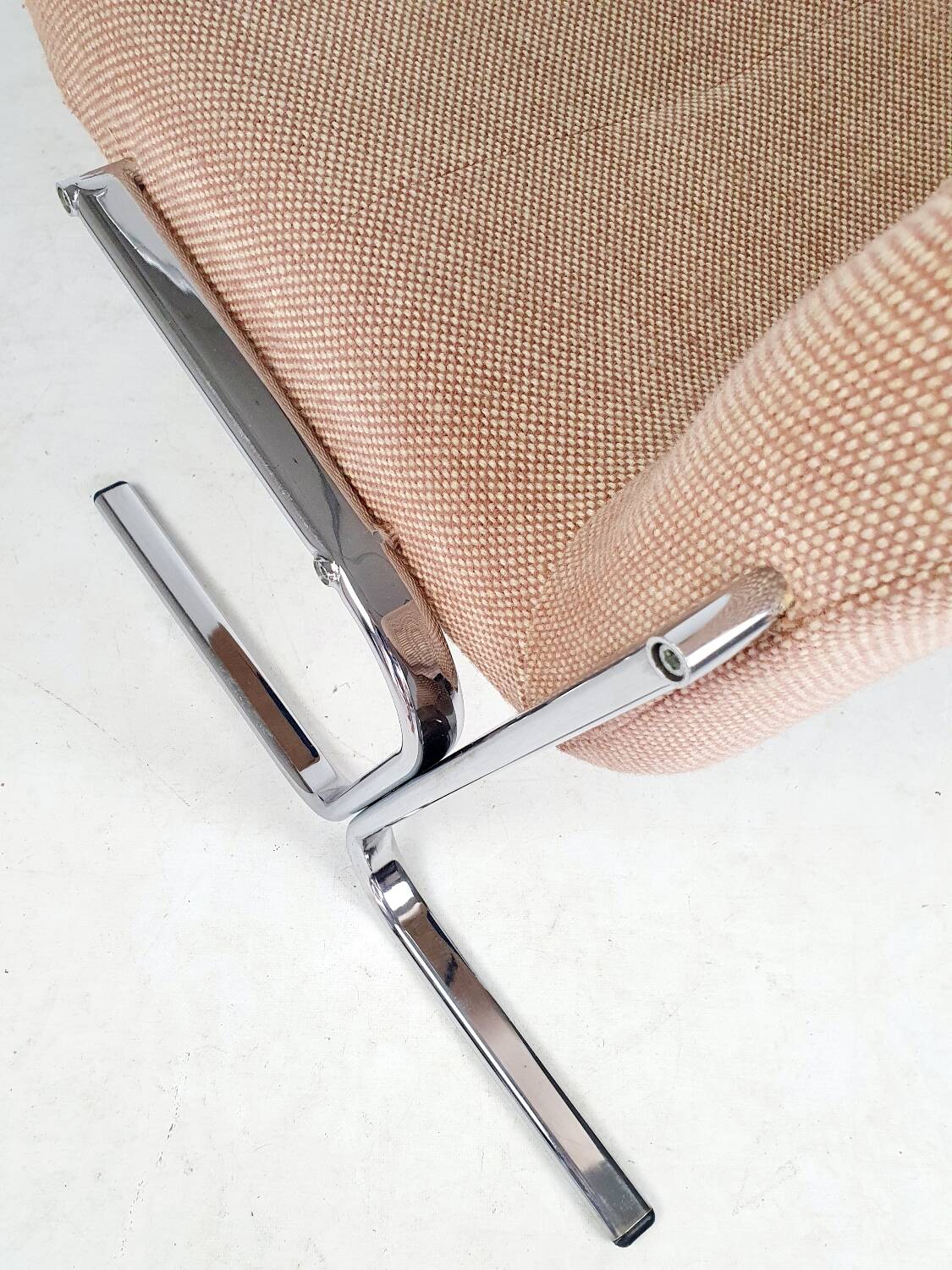 Chauffeuse vintage,  tissu et chrome