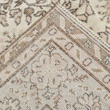 Bordered vintage rug, 218x326cm