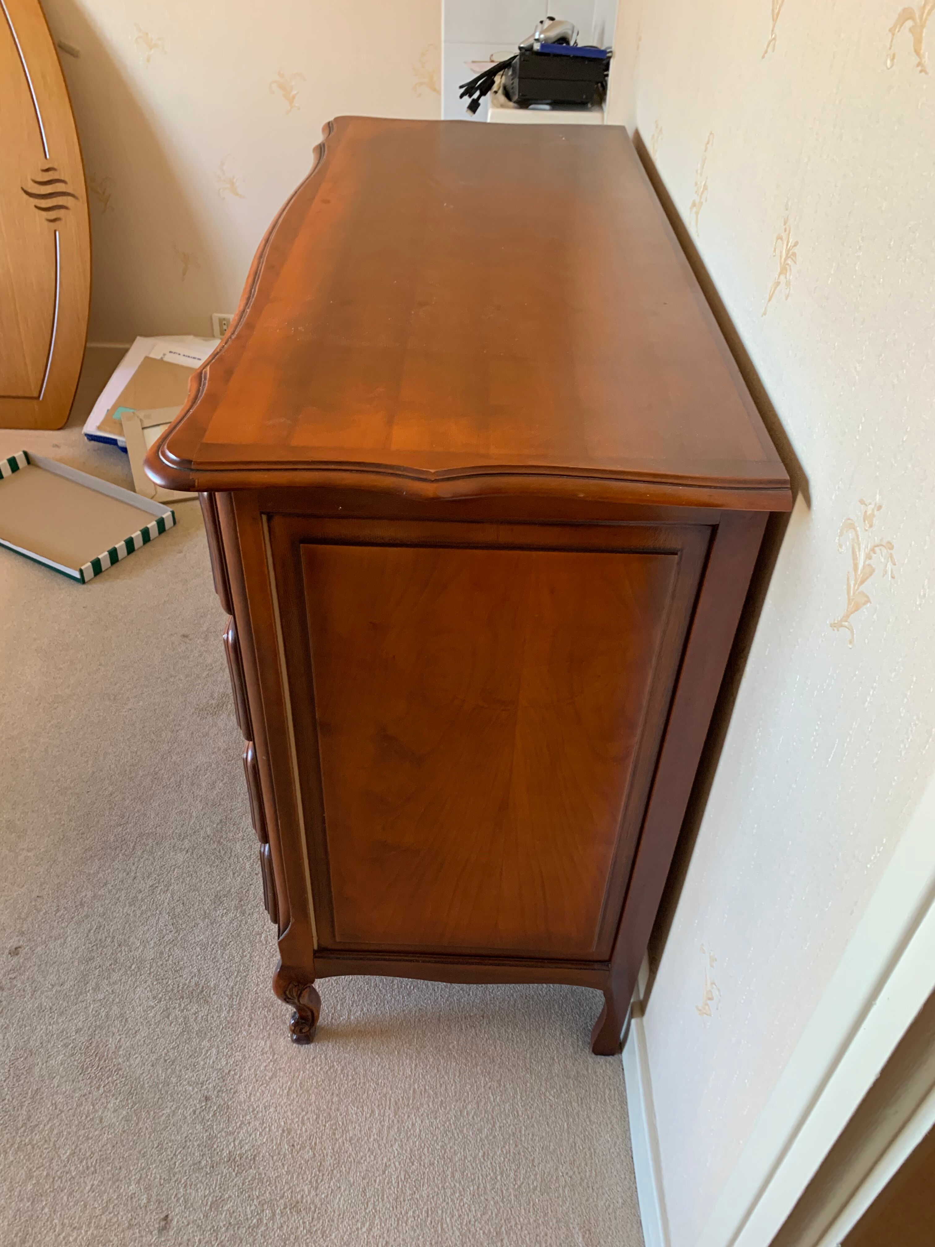 Louis XV style chest of drawers
