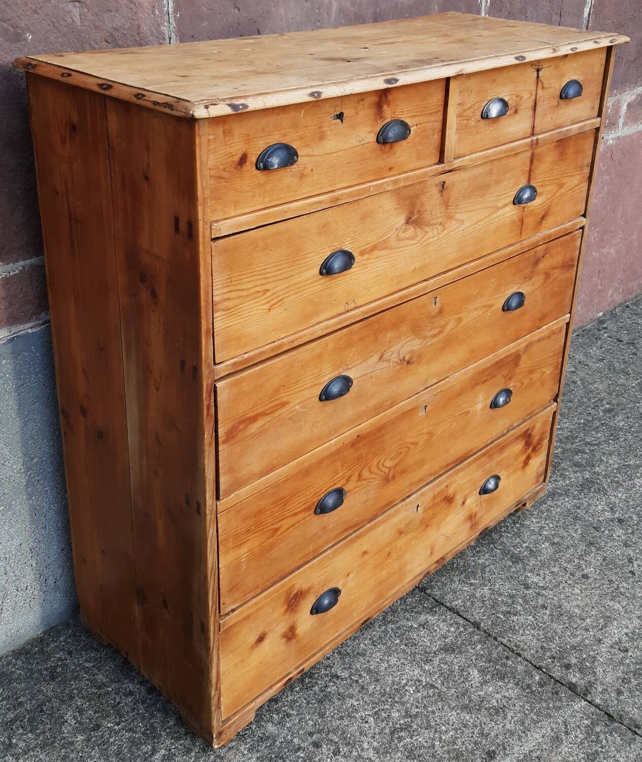 Commode ou meuble à tiroirs