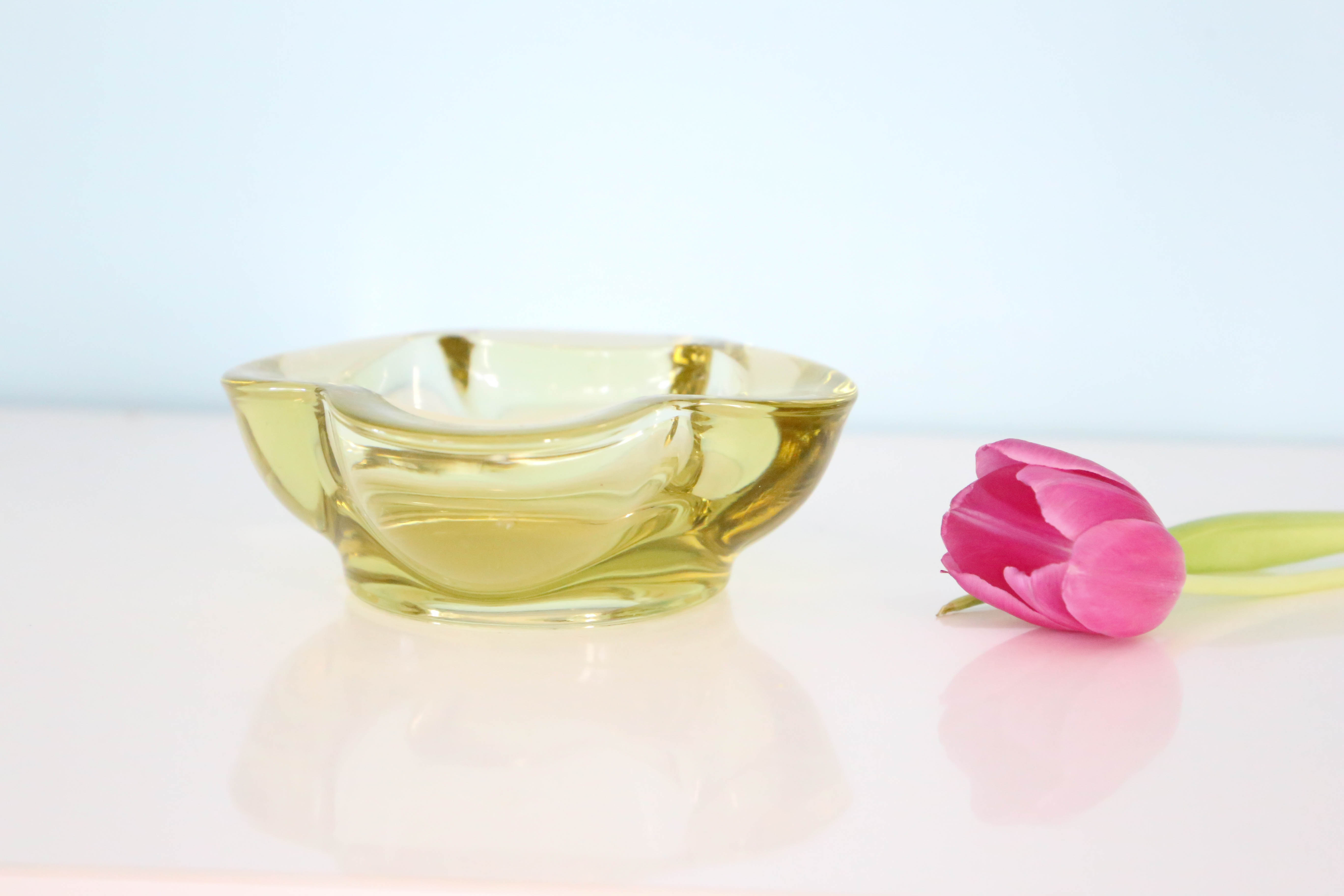 Nice empty yellow crystal pocket, vintage