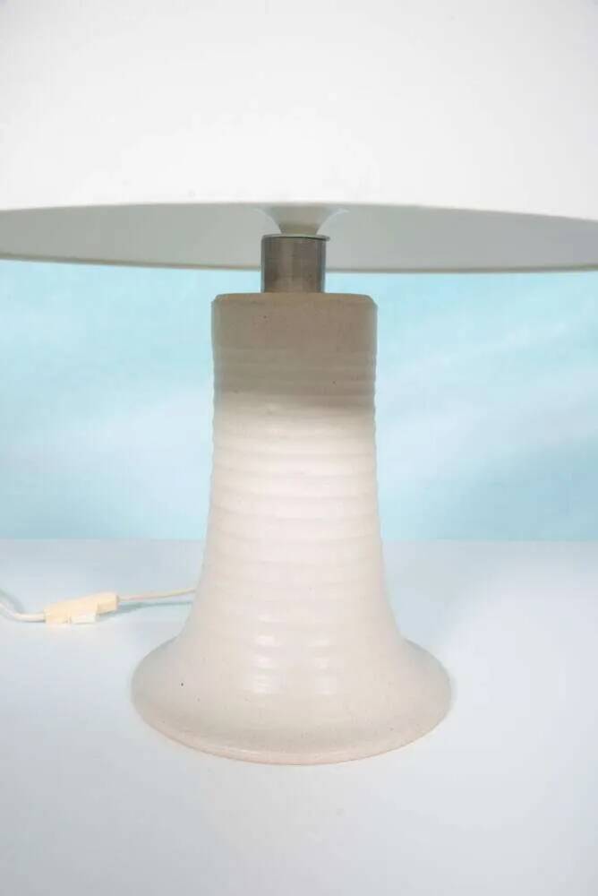 Bohemian table lamp from the 60s/70s, with textured natural tones.
