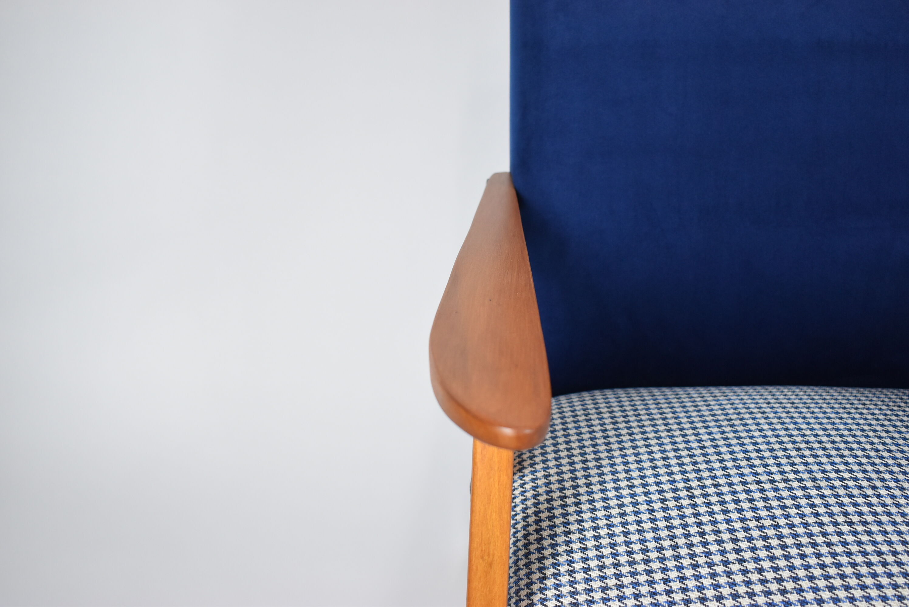 Vintage original 60s armchair, refstored, blue velvet, poule fabric