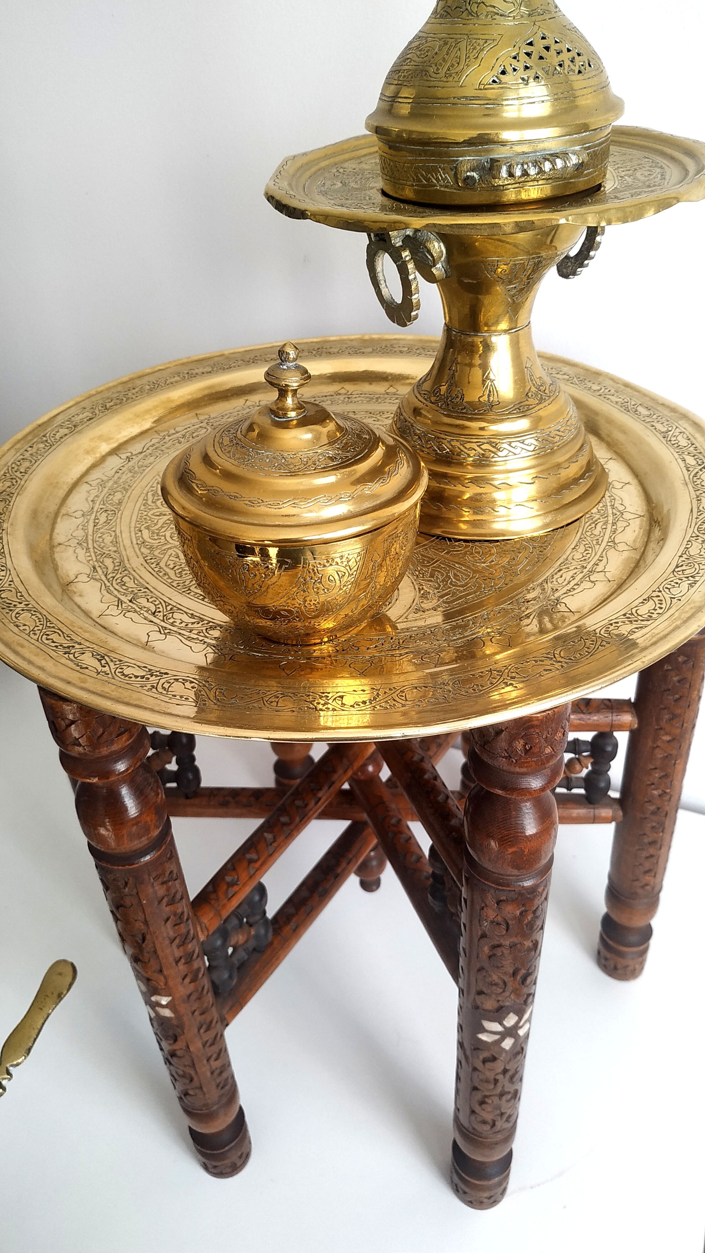 Oriental tea table XIXeme