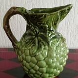Pitcher - slurry decanter in the shape of a bunch of grapes, perfect condition.